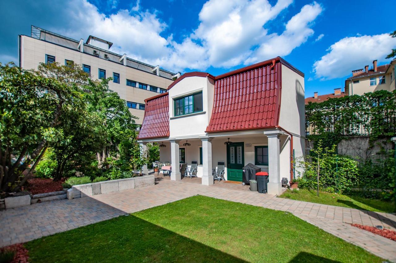 Entire House In The Center Of Ljubljana - Free Parking - Dragon Garden Pavilion Любляна Экстерьер фото
